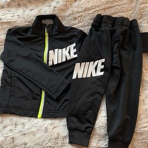 Nike Sweat Suit